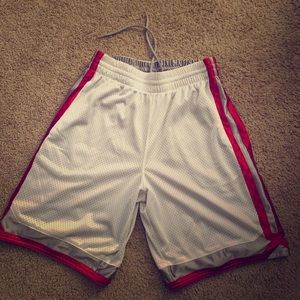 Basketball Shorts w/ pockets